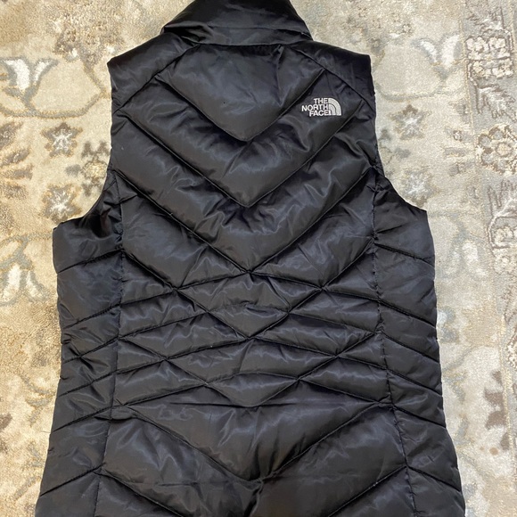 North Face Vest - Picture 1 of 3